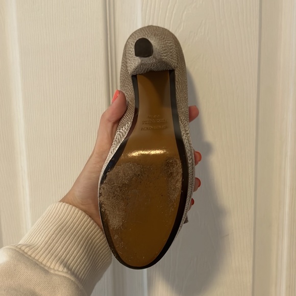 fendi pumps - Picture 6 of 9